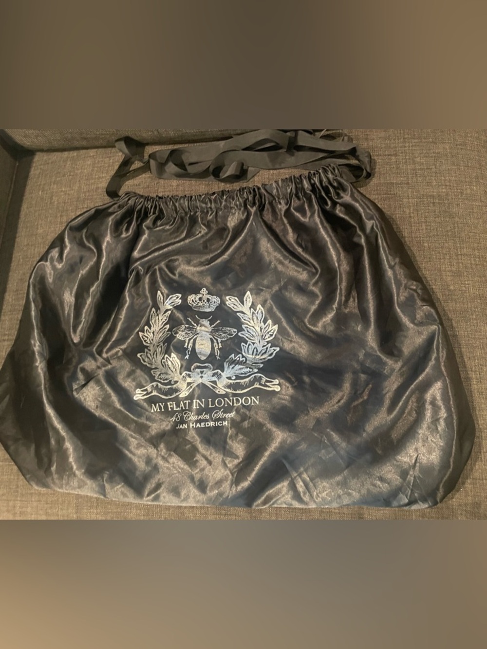 My Flat In London - Jan Hedrick Metallic Pewter Tote Bag with Crown Detail👑👑 - Picture 12 of 13